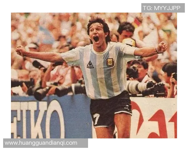 中国足球最帅球星盘点 展现风采与实力并重的璀璨之星 中国足球最帅球星盘点 展现风采与实力并重的璀璨之星