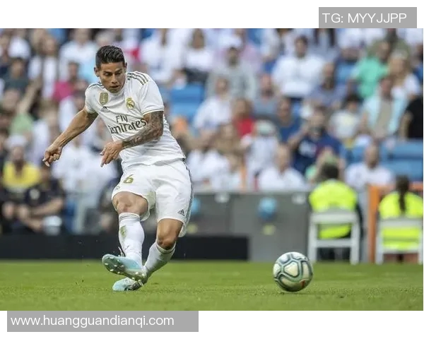 全球足球明星实力榜单盘点 盘点当前最具影响力的球员排名及成就 全球足球明星实力榜单盘点 盘点当前最具影响力的球员排名及成就