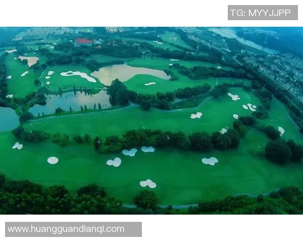 法国足球新星卡贝拉崭露头角 球场表现引发世界瞩目 法国足球新星卡贝拉崭露头角 球场表现引发世界瞩目